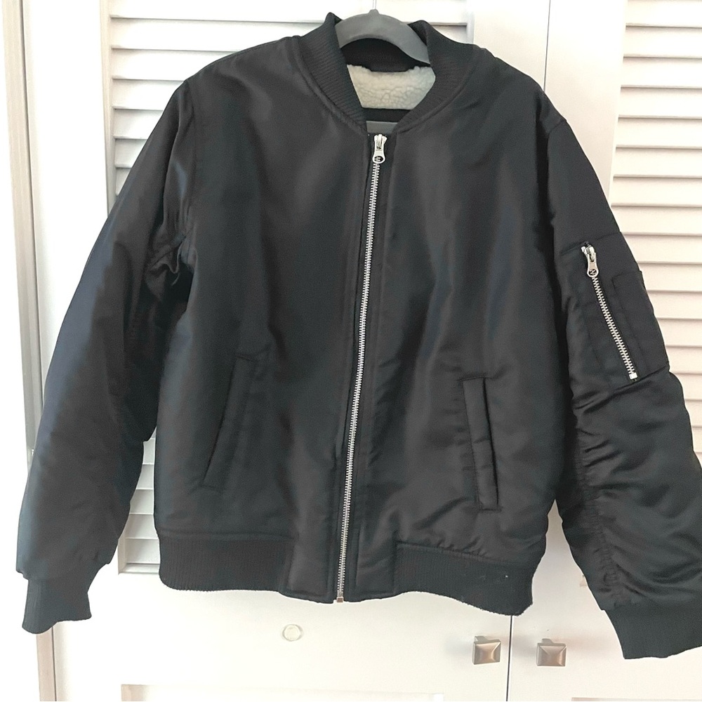 Tilly’s RSQ Sherpa Lined Bomber Jacket Size Medium